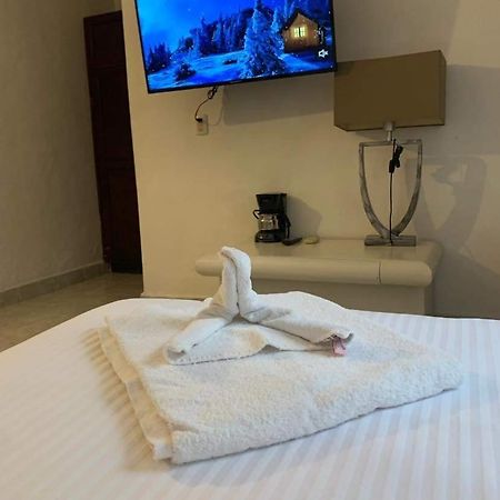 Hotel Hermanos Aguilar Cozumel Exteriör bild