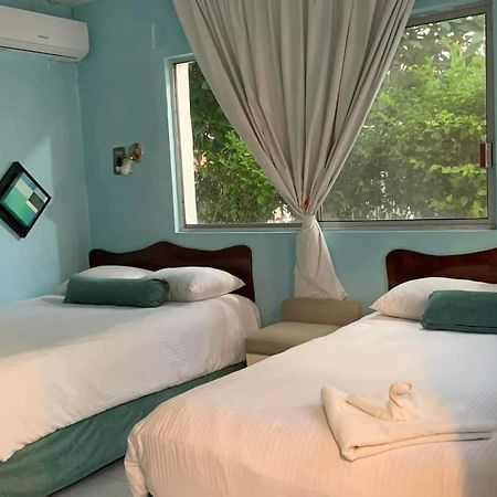 Hotel Hermanos Aguilar Cozumel Exteriör bild